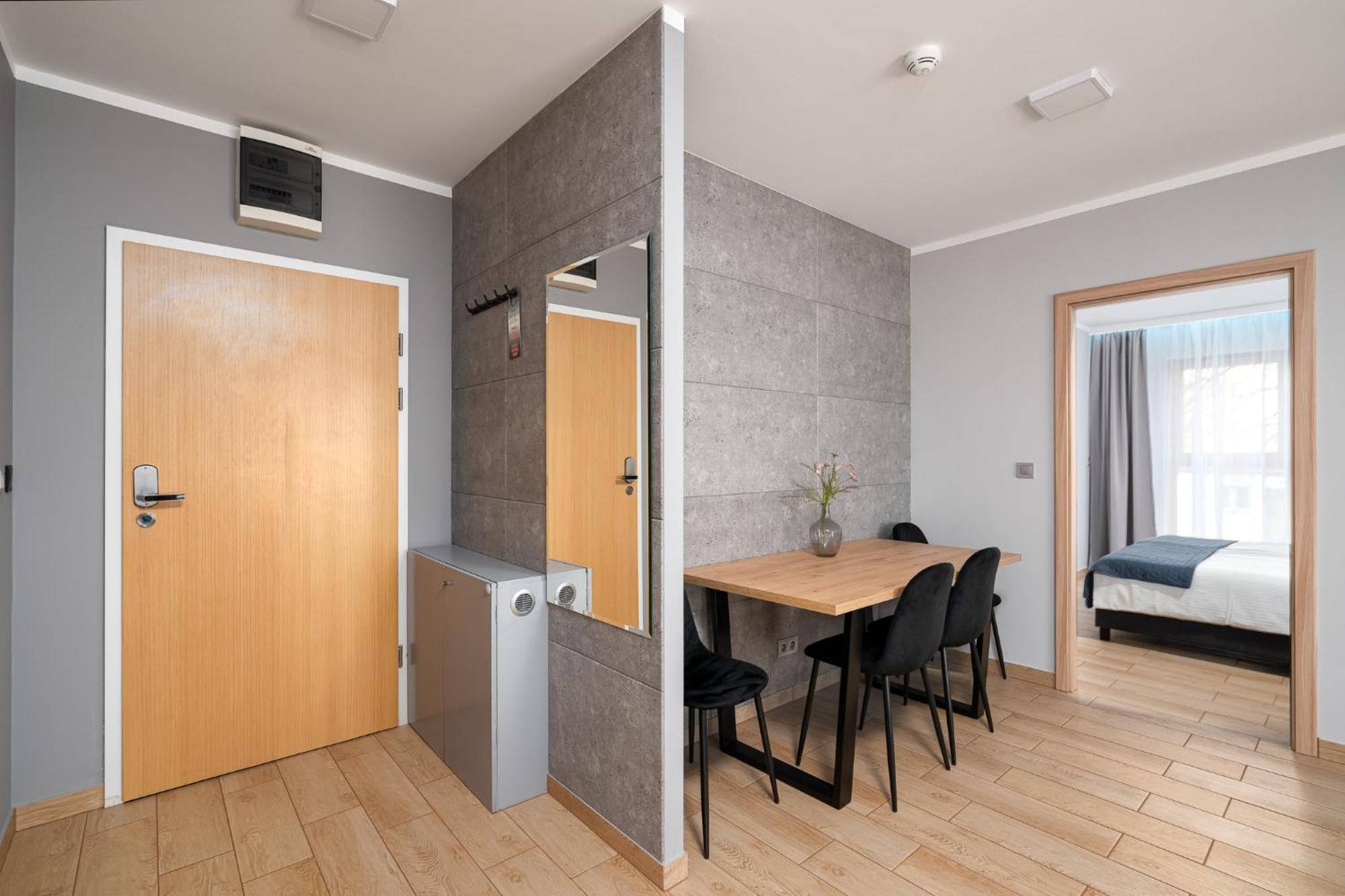 Hubska Apartments Вроцлав Екстериор снимка