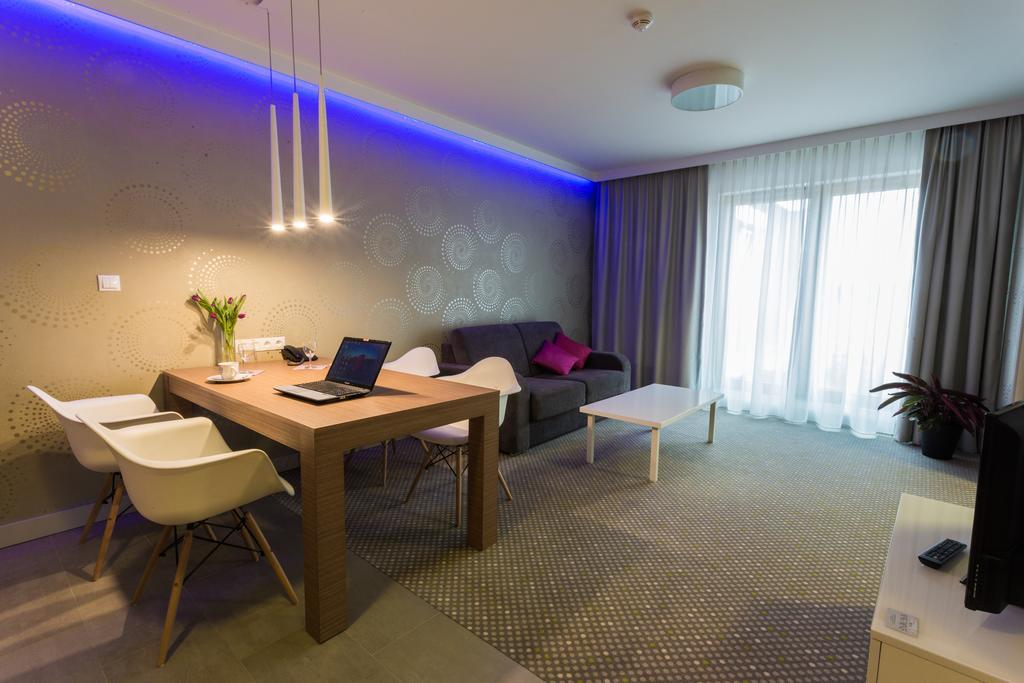 Hubska Apartments Вроцлав Екстериор снимка