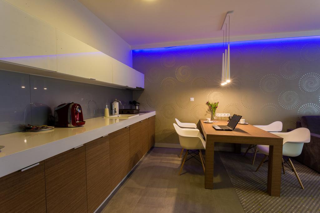 Hubska Apartments Вроцлав Екстериор снимка