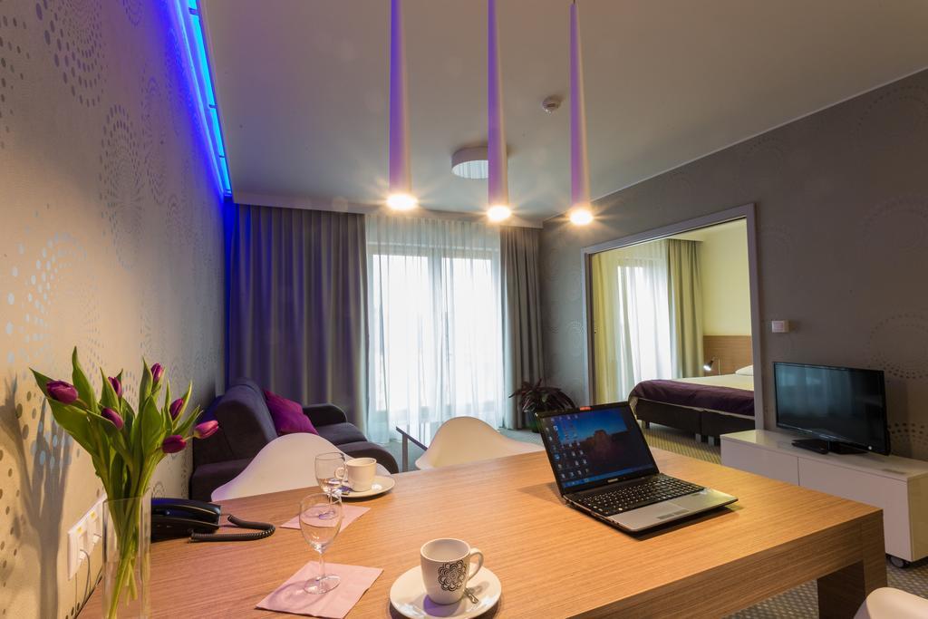 Hubska Apartments Вроцлав Екстериор снимка